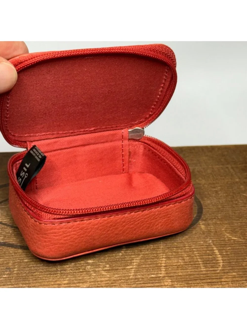 Fossil Red Leather Small Zip Around Travel Jewelry Case
